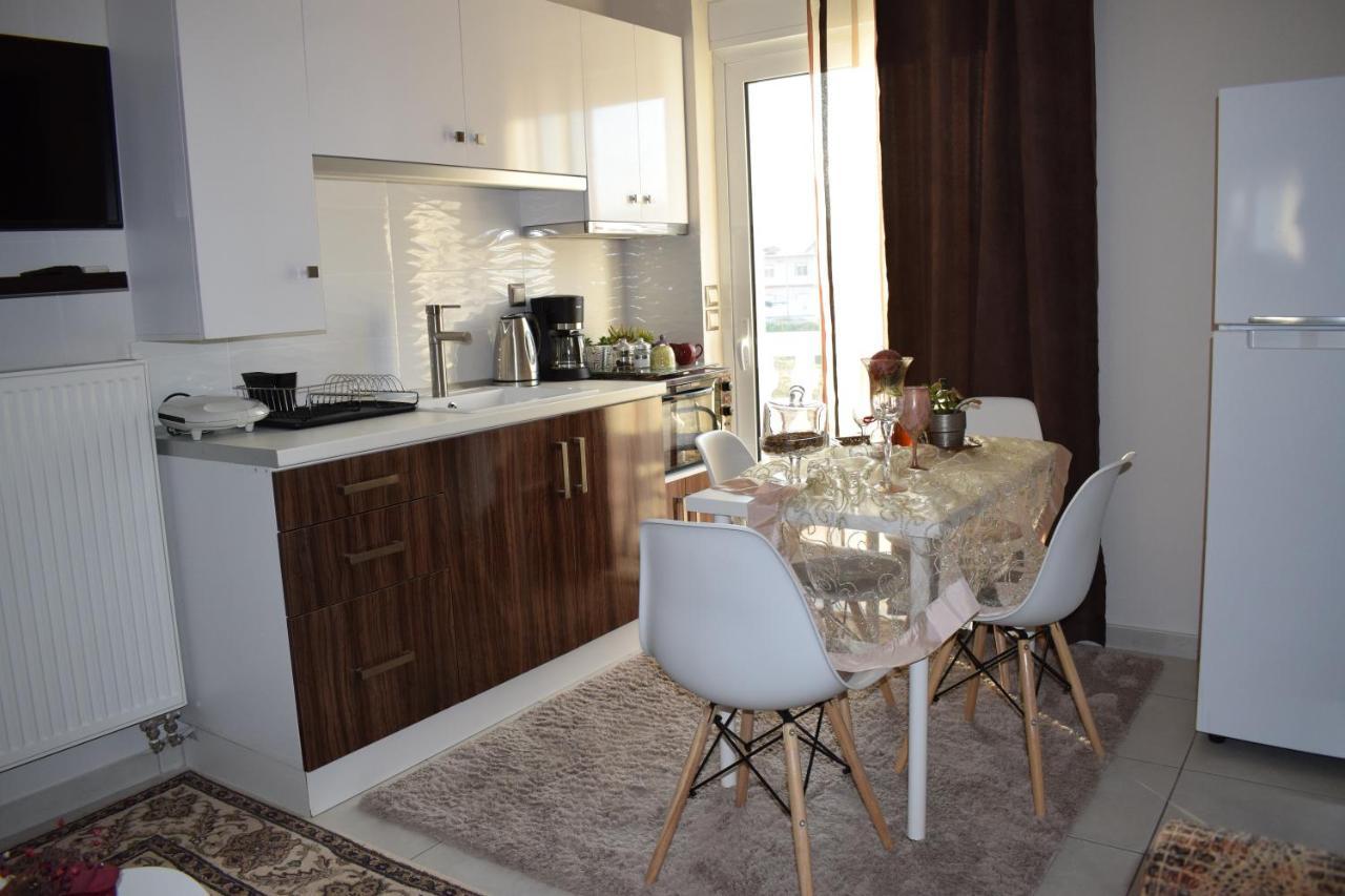 Five Stars In Trikala Apartment Exterior photo